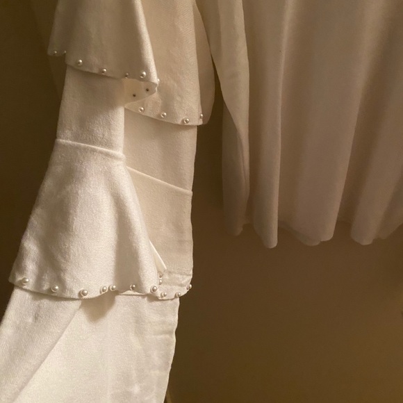 White sweater - Picture 2 of 2